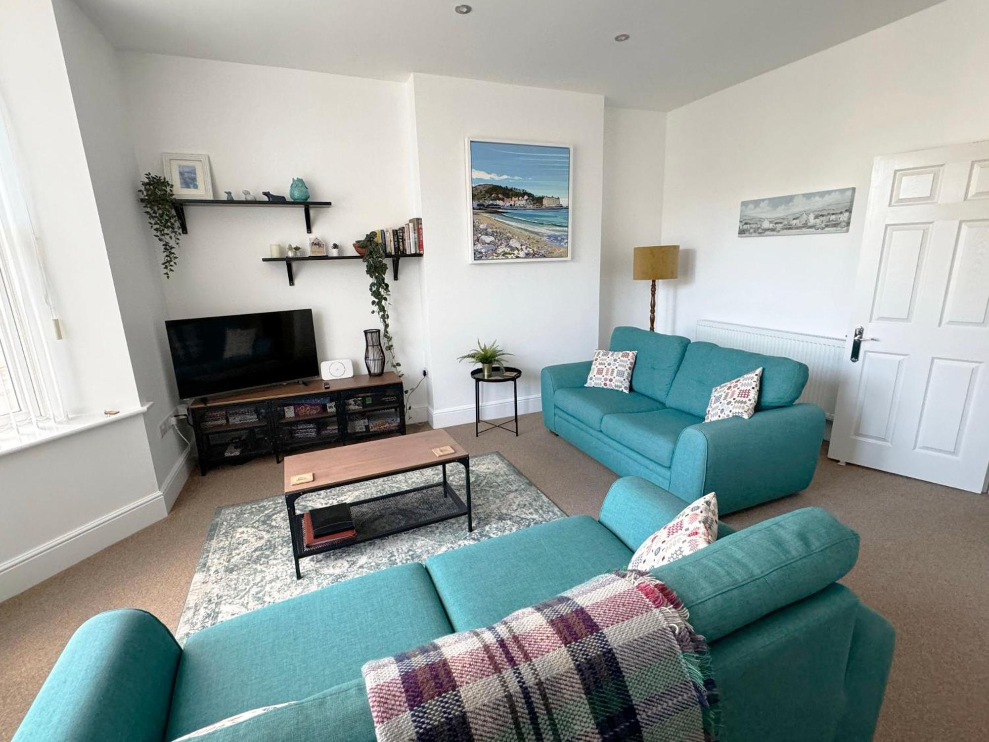 Private Parking, Central Llandudno, King Bed With Ensuite At Clement Lodge Exterior photo